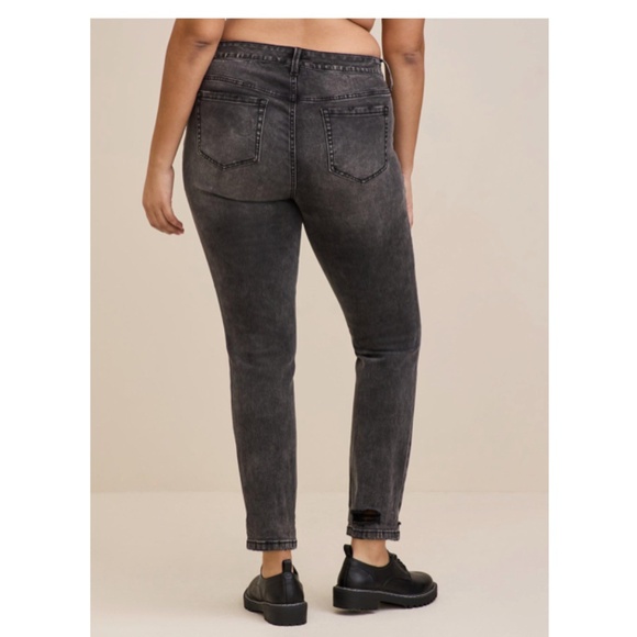 TORRID Black Distressed Boyfriend Straight Vintage Stretch Jeans Size 14S - Picture 2 of 14